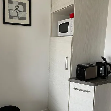 Cadre Parfait En Face Du Port, Confortable פורנישי